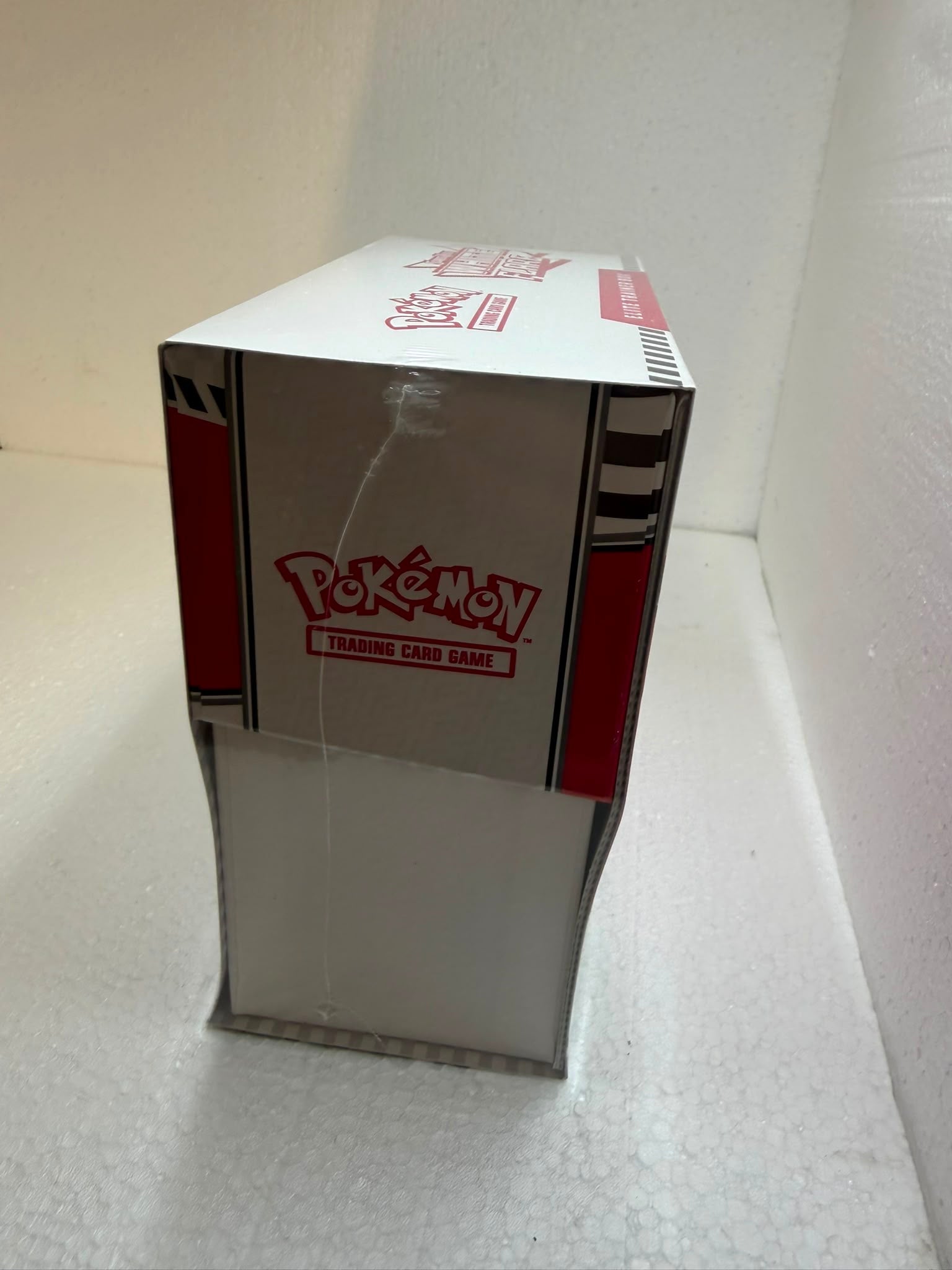 White flare - Elite Trainer Box