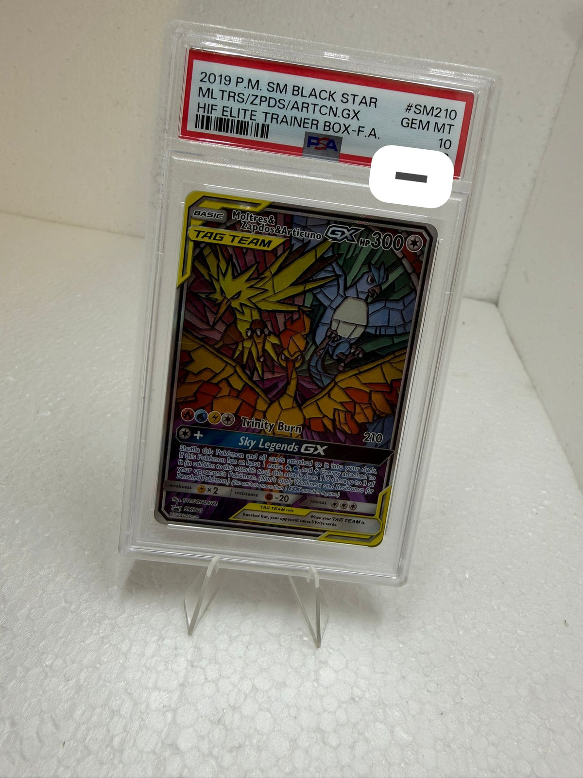PSA 10 – Moltres, Articuno & Zapdos | The Bird Trio